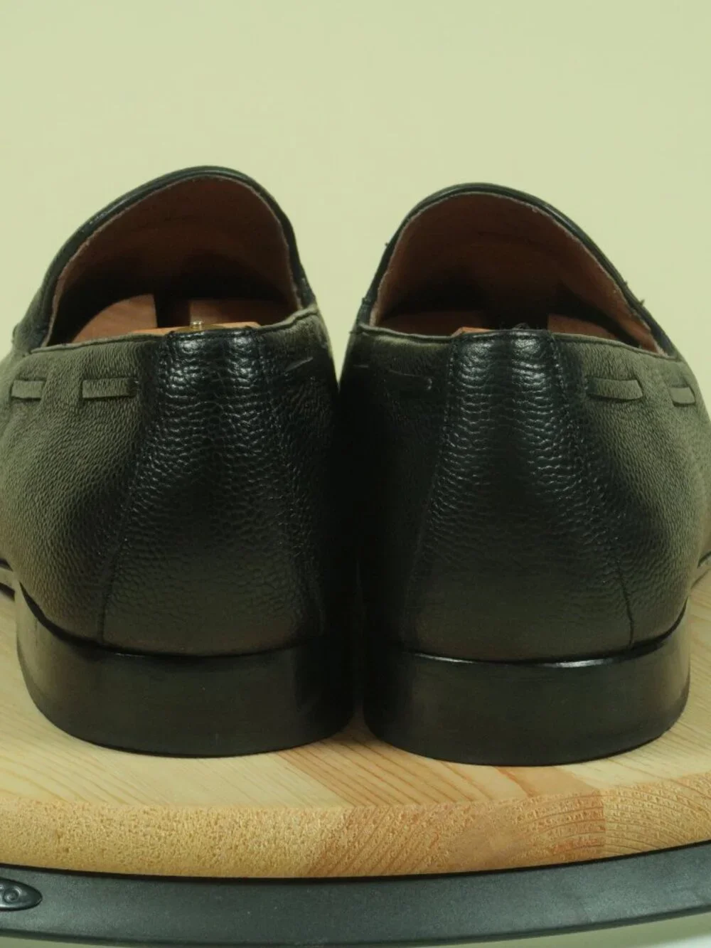 Allen Edmonds Presley Tassel Loafers Shoes Mens 13D Black Pebble Grain Leather